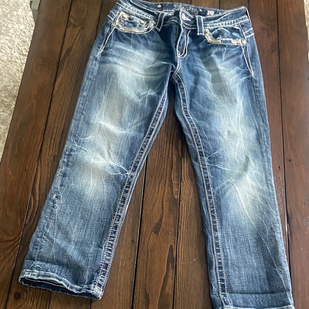 Miss Me cropped with rhinestones jeans size-27